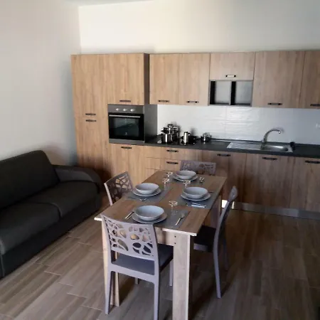 B＆b Casa D'amicis 아파트 Roccaforzata